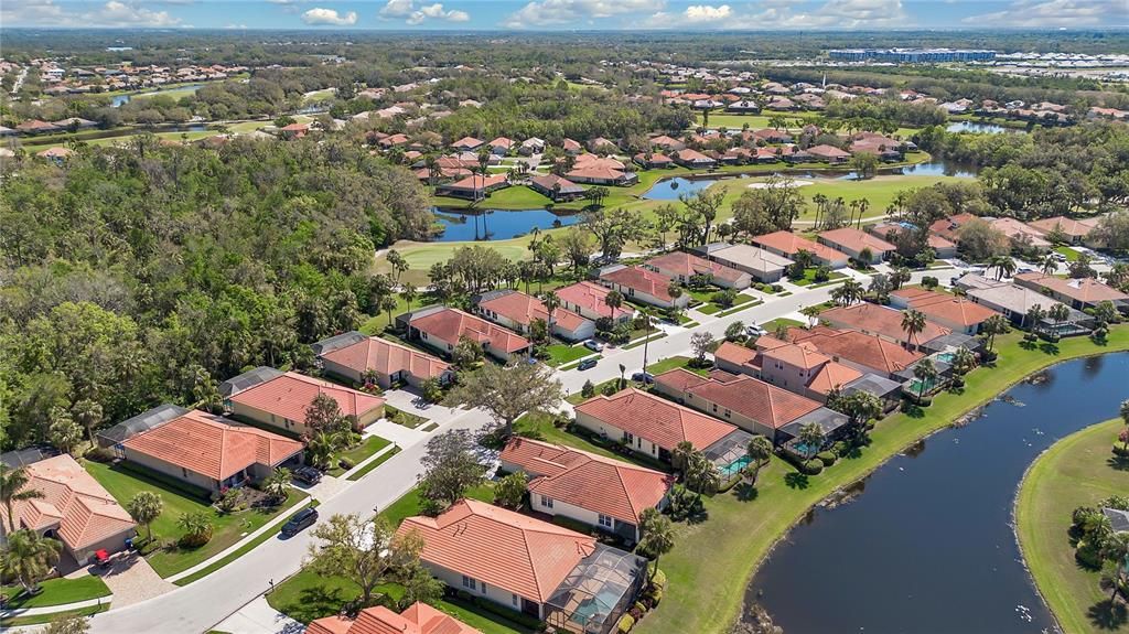 待售: $499,000 (2 贝兹, 2 浴室, 1977 平方英尺)