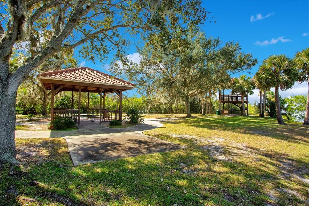 待售: $499,000 (2 贝兹, 2 浴室, 1977 平方英尺)