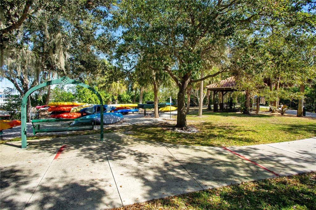 待售: $499,000 (2 贝兹, 2 浴室, 1977 平方英尺)