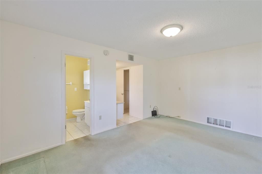 En Venta: $199,000 (2 camas, 2 baños, 1650 Pies cuadrados)