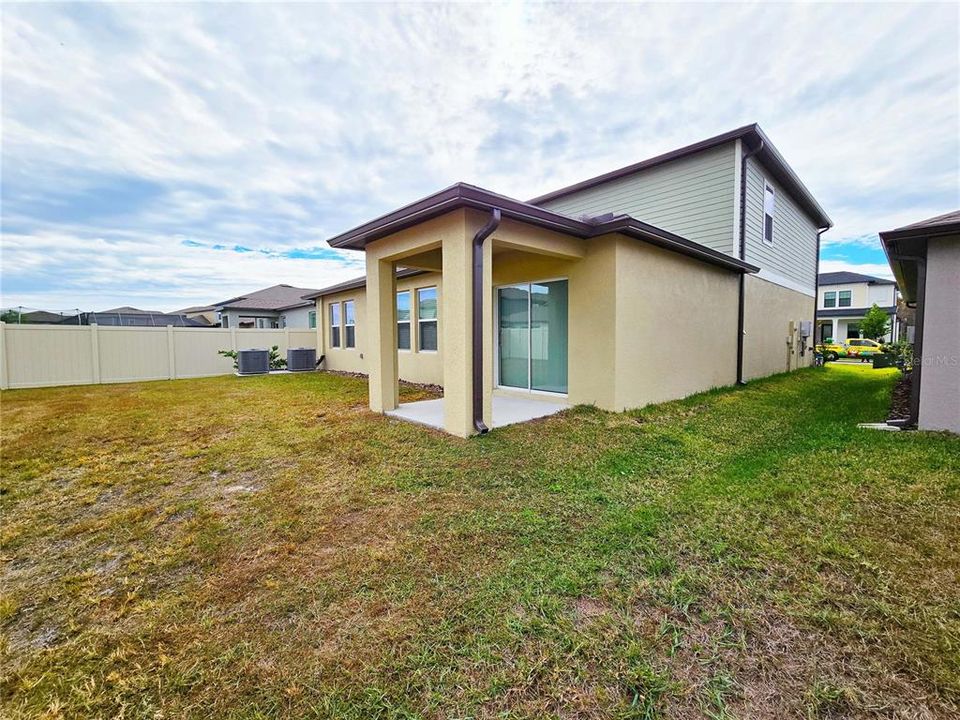 For Rent: $4,000 (6 beds, 3 baths, 3326 Square Feet)