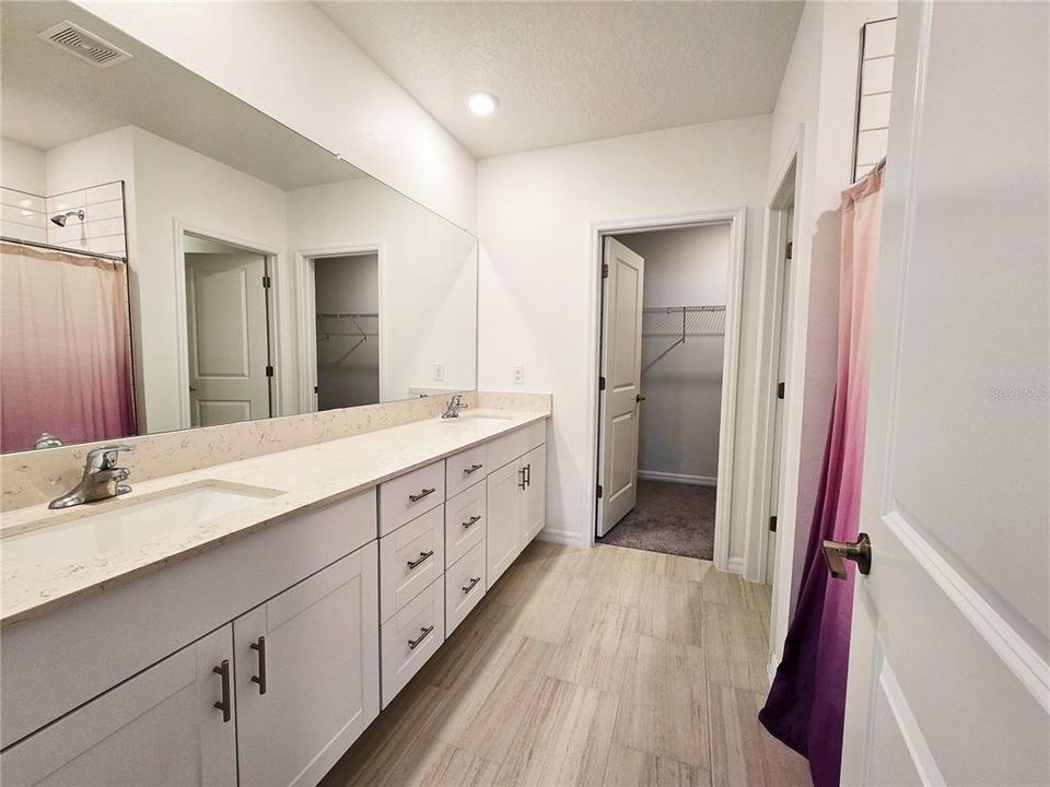 For Rent: $4,000 (6 beds, 3 baths, 3326 Square Feet)