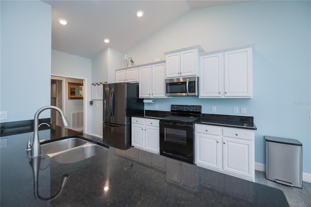 На продажу: $497,000 (4 спален, 2 ванн, 2533 Квадратных фут)