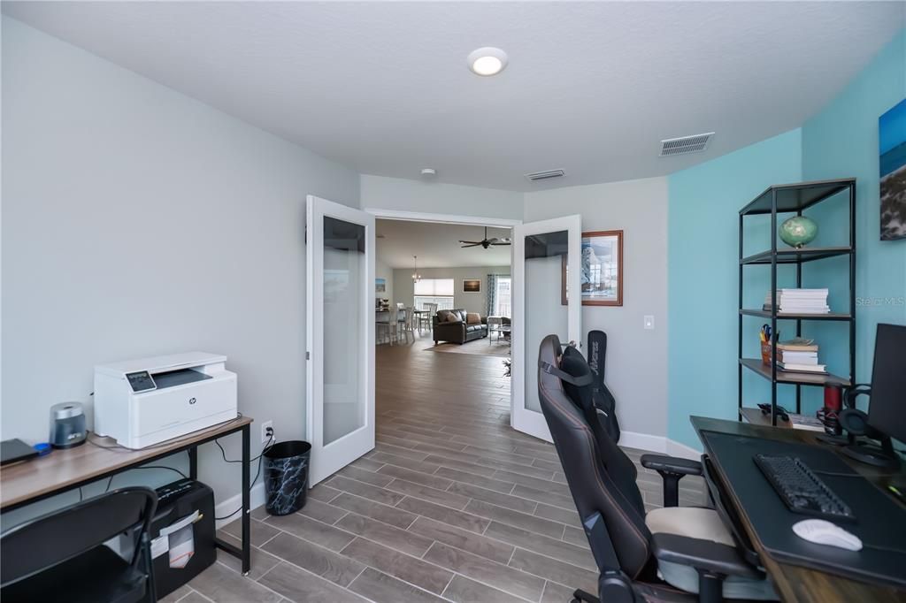 На продажу: $497,000 (4 спален, 2 ванн, 2533 Квадратных фут)