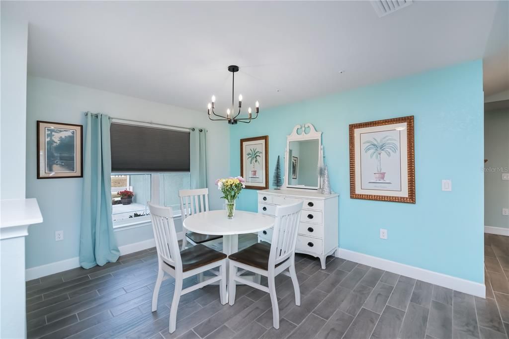 На продажу: $497,000 (4 спален, 2 ванн, 2533 Квадратных фут)