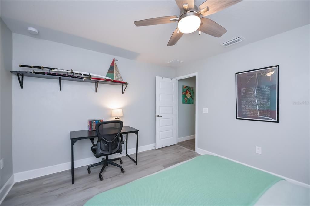 На продажу: $497,000 (4 спален, 2 ванн, 2533 Квадратных фут)