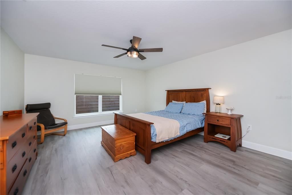 На продажу: $497,000 (4 спален, 2 ванн, 2533 Квадратных фут)