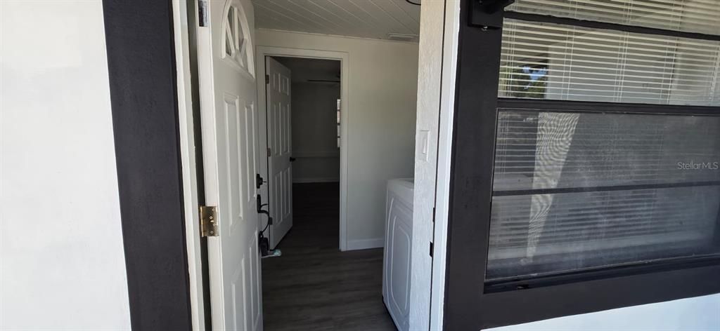 For Sale: $435,000 (3 beds, 2 baths, 1280 Square Feet)