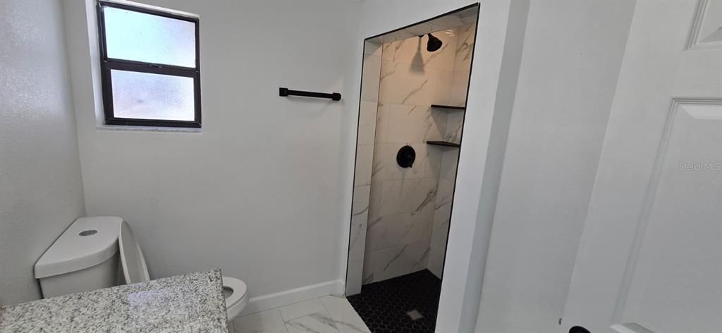 For Sale: $435,000 (3 beds, 2 baths, 1280 Square Feet)