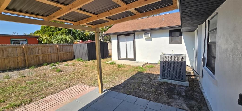 For Sale: $435,000 (3 beds, 2 baths, 1280 Square Feet)