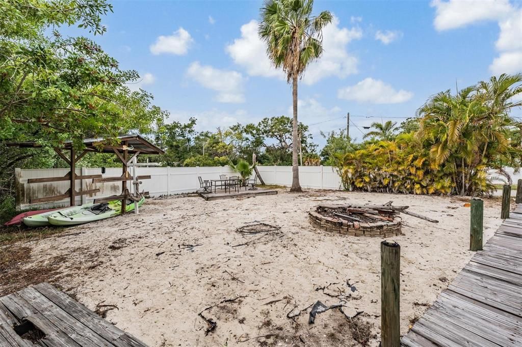 待售: $1,500,000 (7 贝兹, 4 浴室, 5090 平方英尺)