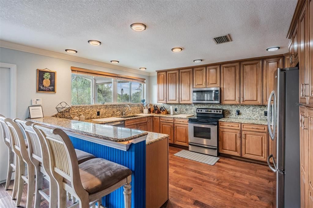 待售: $1,500,000 (7 贝兹, 4 浴室, 5090 平方英尺)