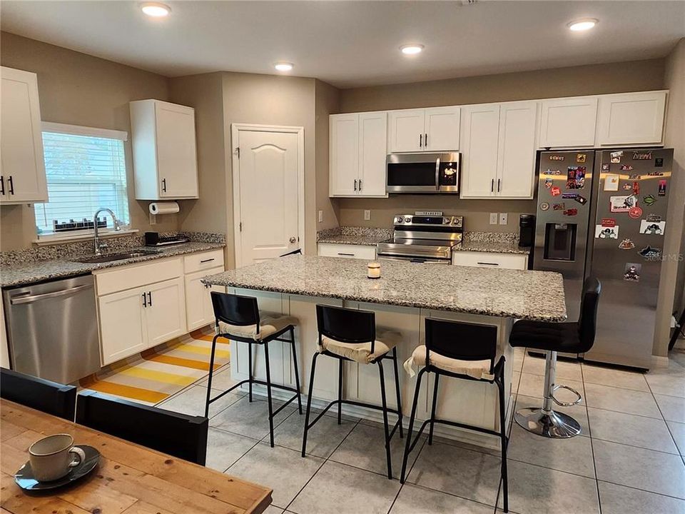 出租: $2,600 (3 贝兹, 2 浴室, 1758 平方英尺)