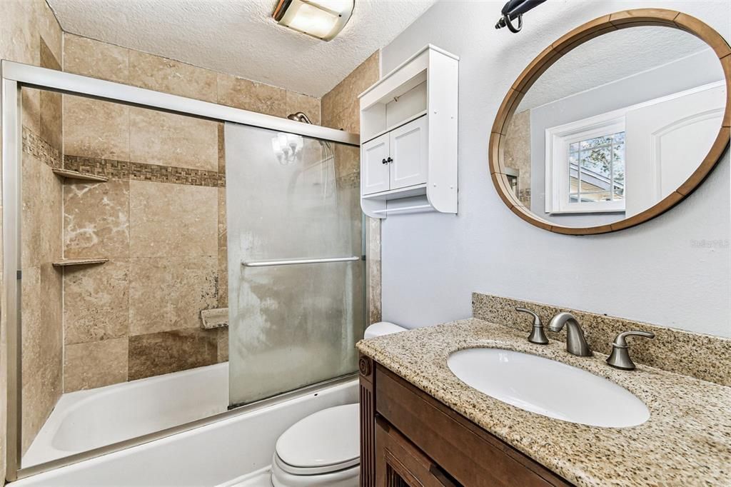 На продажу: $379,000 (4 спален, 2 ванн, 1253 Квадратных фут)