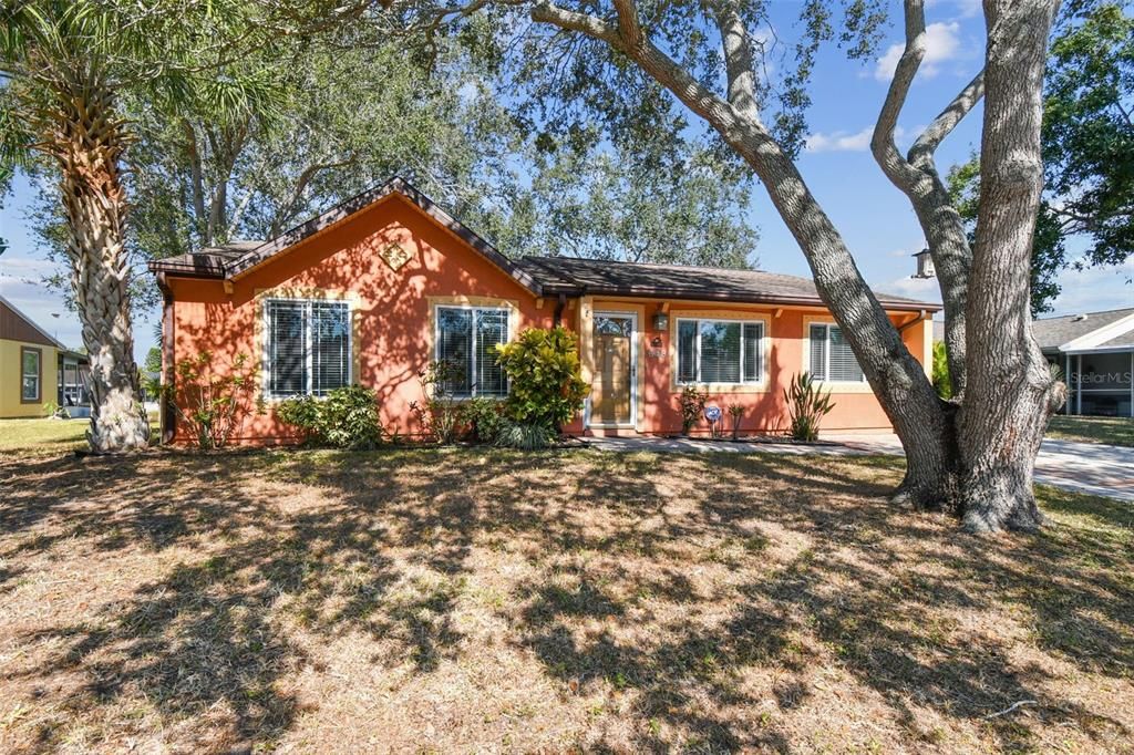 На продажу: $379,000 (4 спален, 2 ванн, 1253 Квадратных фут)