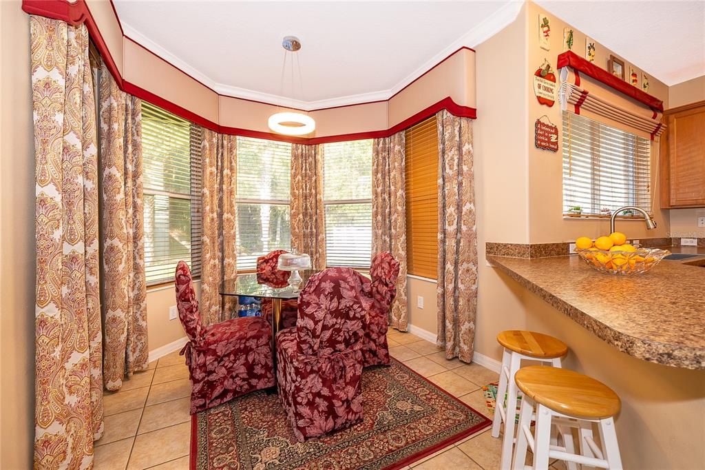 En Venta: $725,000 (4 camas, 3 baños, 2918 Pies cuadrados)