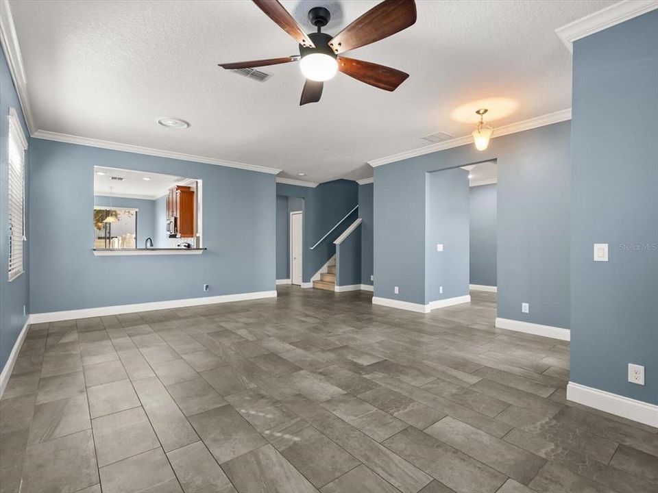 For Sale: $500,000 (4 beds, 2 baths, 2412 Square Feet)