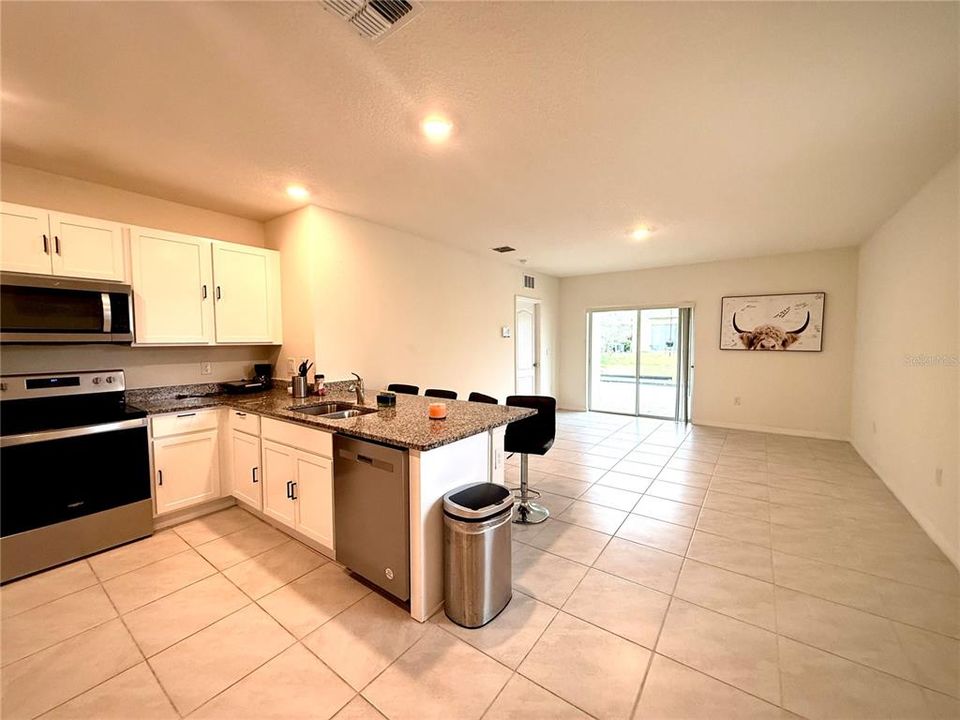 For Rent: $2,500 (3 beds, 2 baths, 1501 Square Feet)