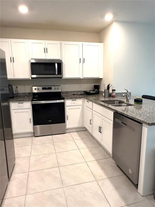 For Rent: $2,500 (3 beds, 2 baths, 1501 Square Feet)