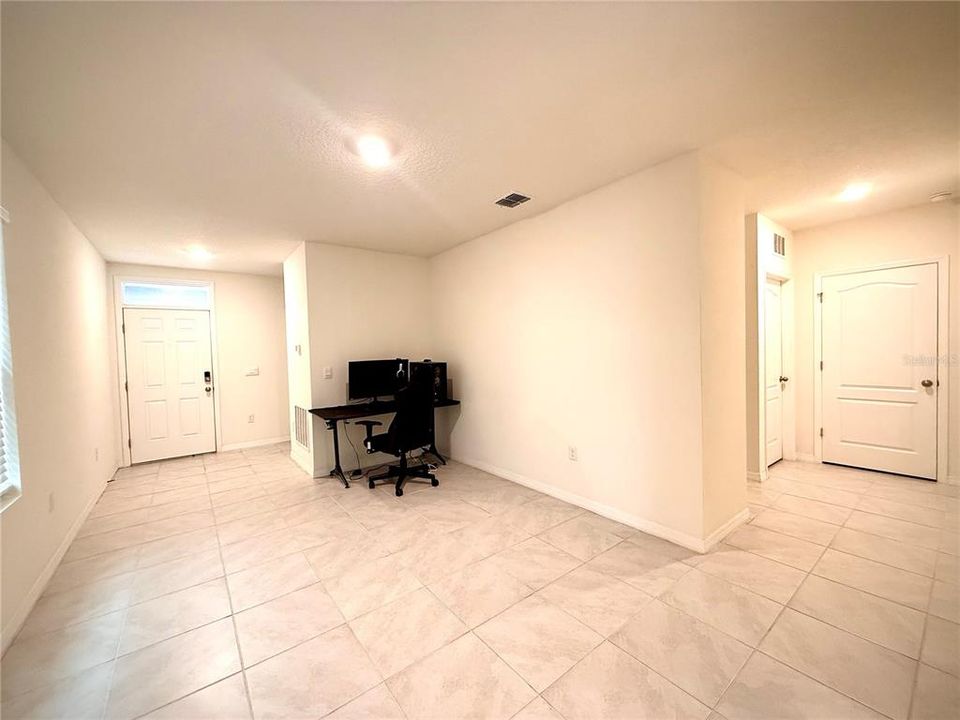 For Rent: $2,500 (3 beds, 2 baths, 1501 Square Feet)