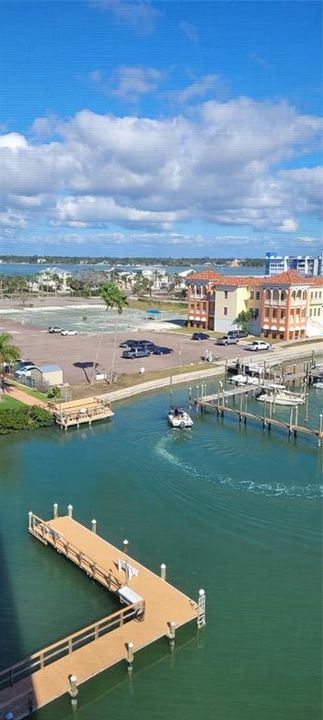 В аренду: $2,700 (2 спален, 2 ванн, 1100 Квадратных фут)