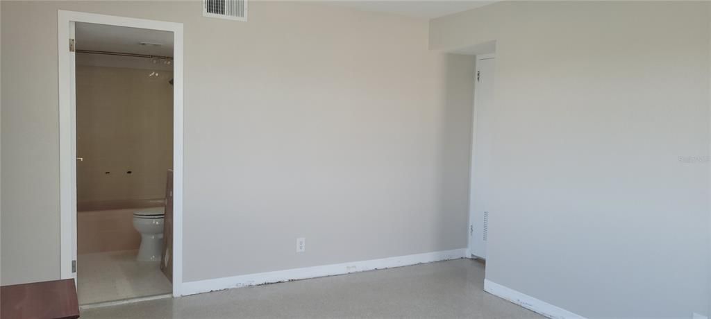 В аренду: $2,700 (2 спален, 2 ванн, 1100 Квадратных фут)