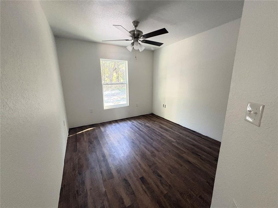 En Venta: $238,000 (3 camas, 2 baños, 1365 Pies cuadrados)