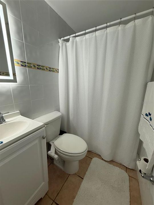 For Rent: $1,800 (3 beds, 2 baths, 1200 Square Feet)