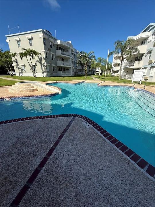 For Rent: $1,800 (3 beds, 2 baths, 1200 Square Feet)