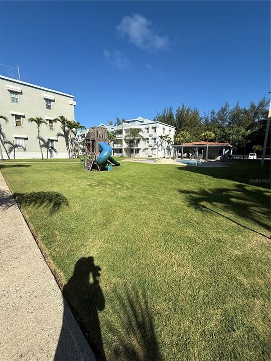 For Rent: $1,800 (3 beds, 2 baths, 1200 Square Feet)