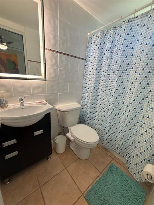 For Rent: $1,800 (3 beds, 2 baths, 1200 Square Feet)