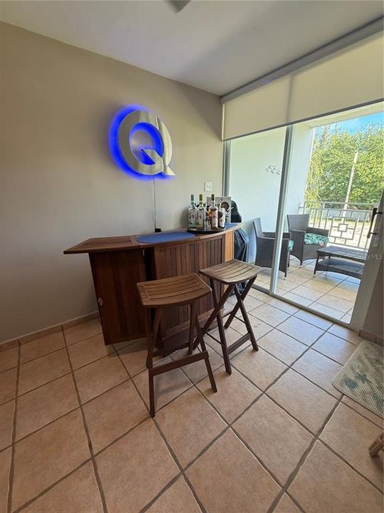 For Rent: $1,800 (3 beds, 2 baths, 1200 Square Feet)