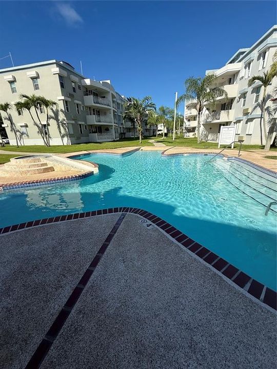 For Rent: $1,800 (3 beds, 2 baths, 1200 Square Feet)