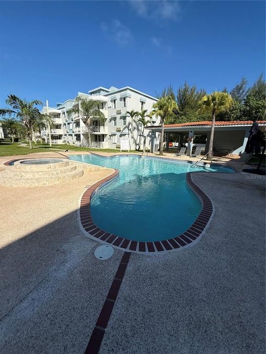 For Rent: $1,800 (3 beds, 2 baths, 1200 Square Feet)