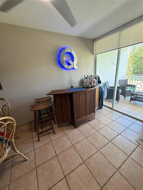 For Rent: $1,800 (3 beds, 2 baths, 1200 Square Feet)