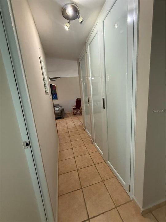 For Rent: $1,800 (3 beds, 2 baths, 1200 Square Feet)