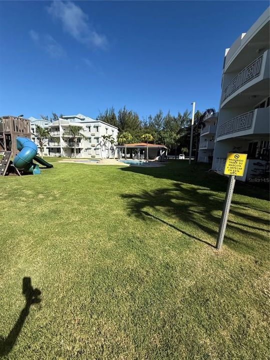 For Rent: $1,800 (3 beds, 2 baths, 1200 Square Feet)