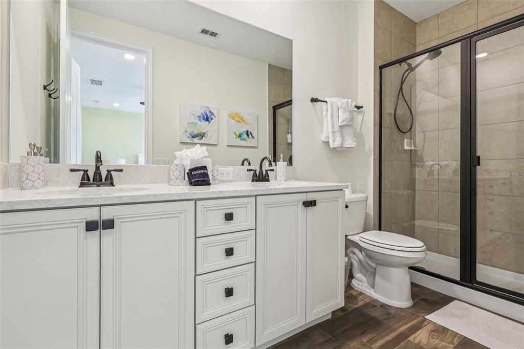 待售: $435,000 (3 贝兹, 3 浴室, 1545 平方英尺)