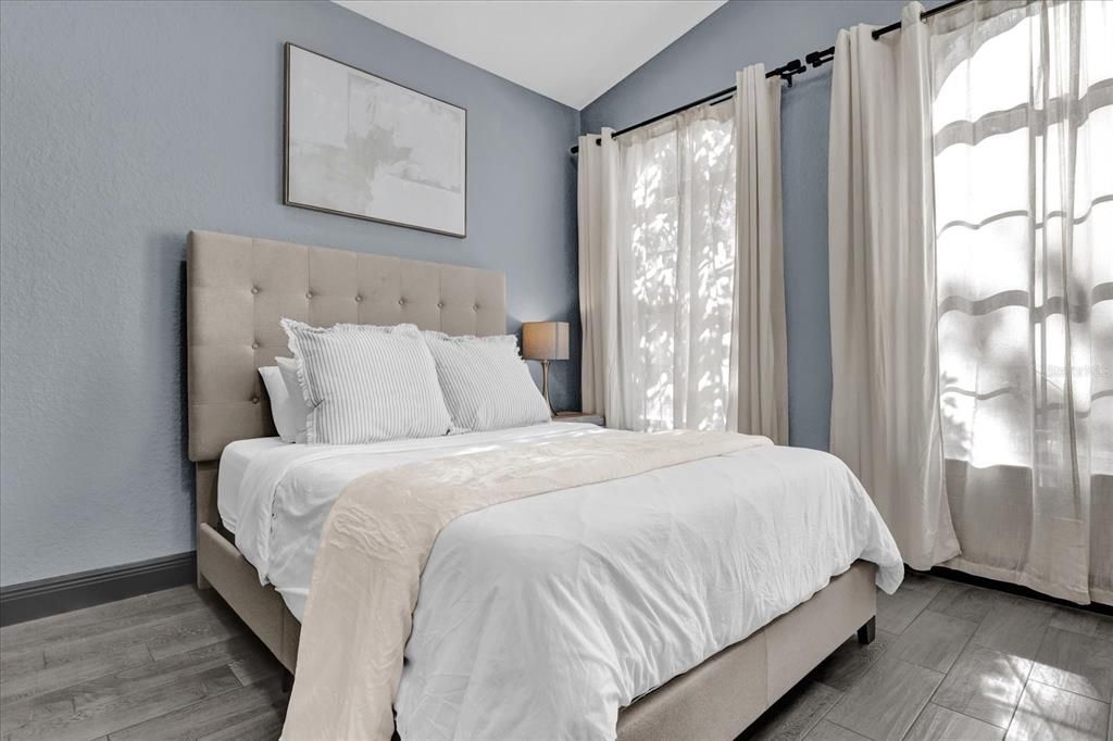 For Sale: $550,000 (4 beds, 2 baths, 1694 Square Feet)