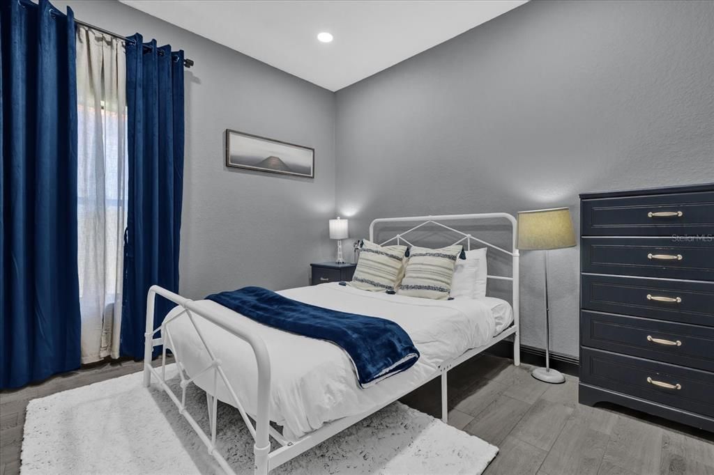 For Sale: $550,000 (4 beds, 2 baths, 1694 Square Feet)