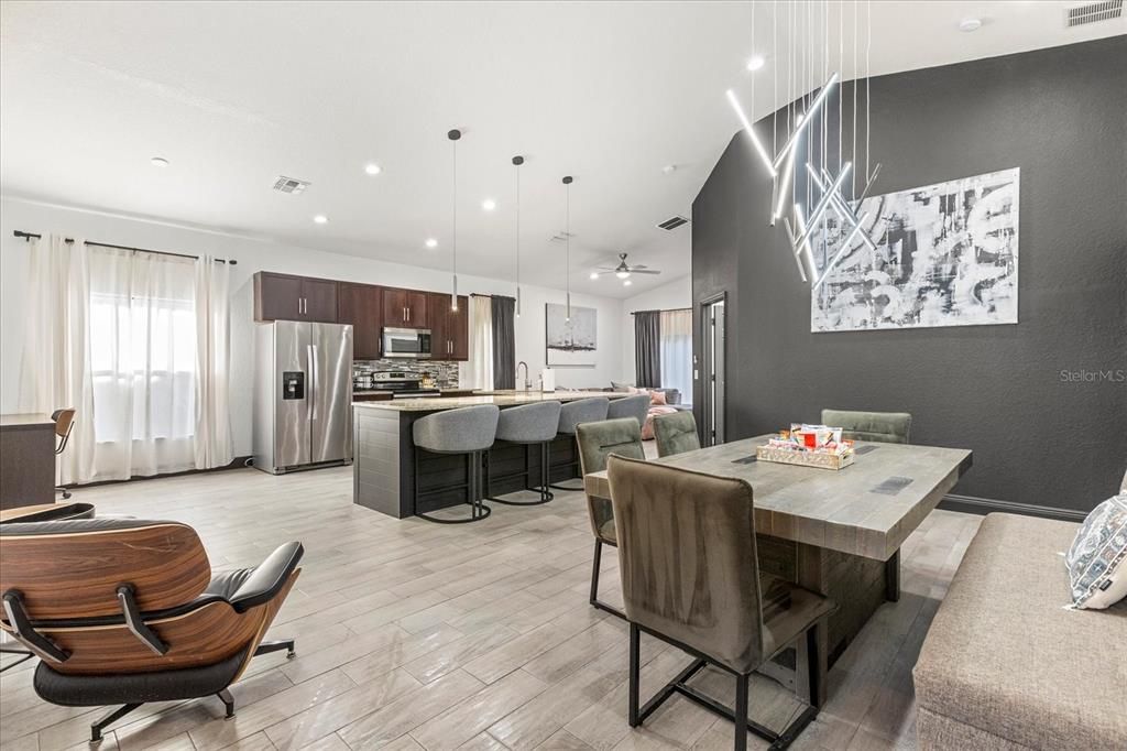 For Sale: $550,000 (4 beds, 2 baths, 1694 Square Feet)