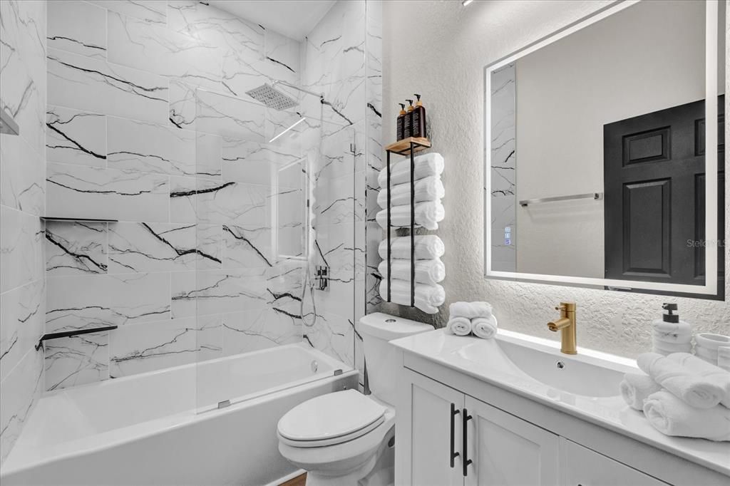 For Sale: $550,000 (4 beds, 2 baths, 1694 Square Feet)