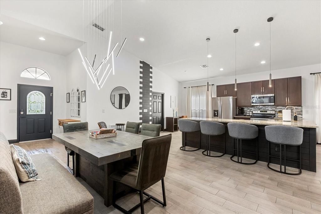 For Sale: $550,000 (4 beds, 2 baths, 1694 Square Feet)