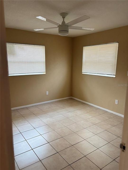 En Venta: $299,999 (3 camas, 1 baños, 1030 Pies cuadrados)