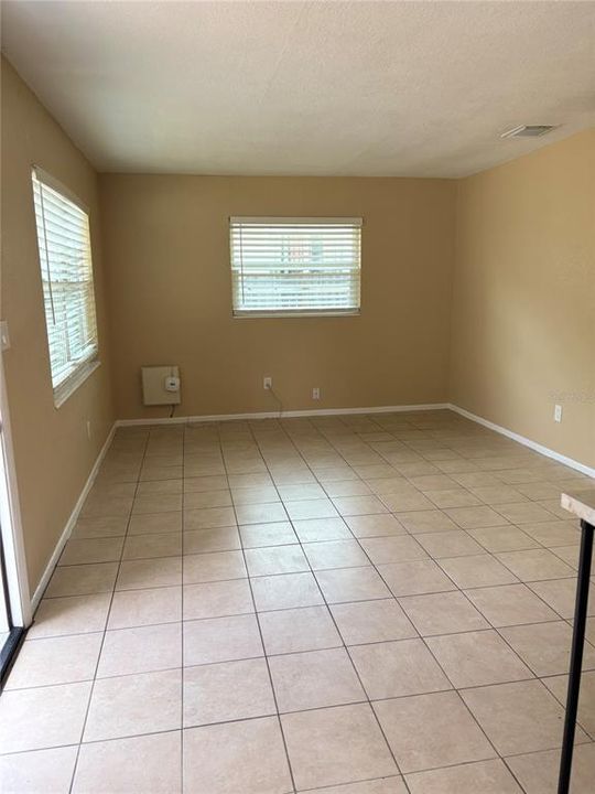 En Venta: $299,999 (3 camas, 1 baños, 1030 Pies cuadrados)