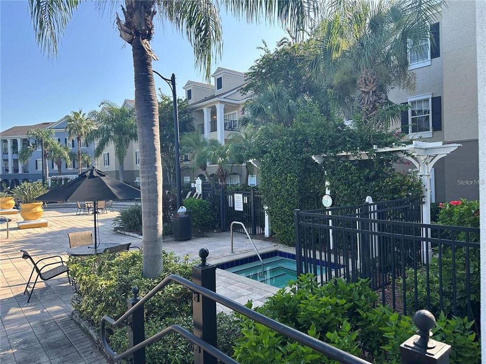 For Sale: $235,000 (2 beds, 2 baths, 1174 Square Feet)