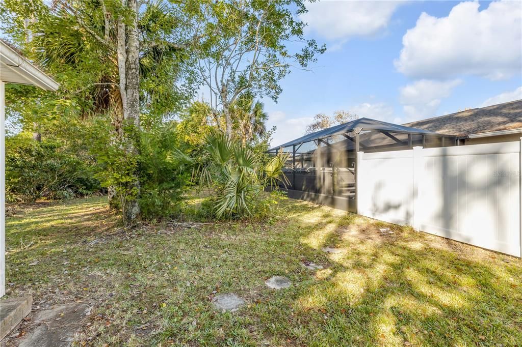 На продажу: $280,000 (3 спален, 2 ванн, 1258 Квадратных фут)