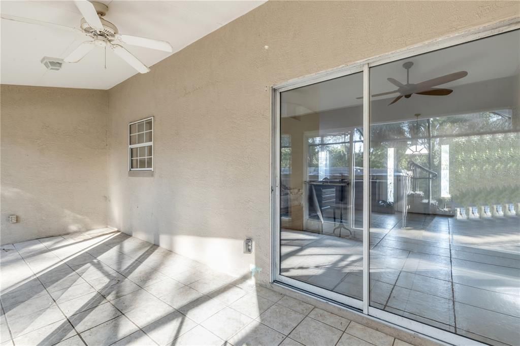 На продажу: $280,000 (3 спален, 2 ванн, 1258 Квадратных фут)