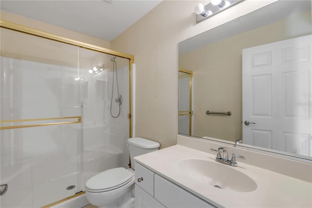 На продажу: $280,000 (3 спален, 2 ванн, 1258 Квадратных фут)