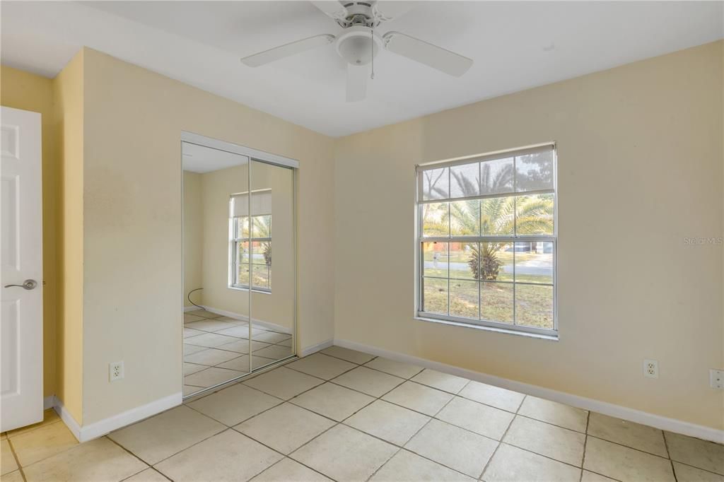 На продажу: $280,000 (3 спален, 2 ванн, 1258 Квадратных фут)